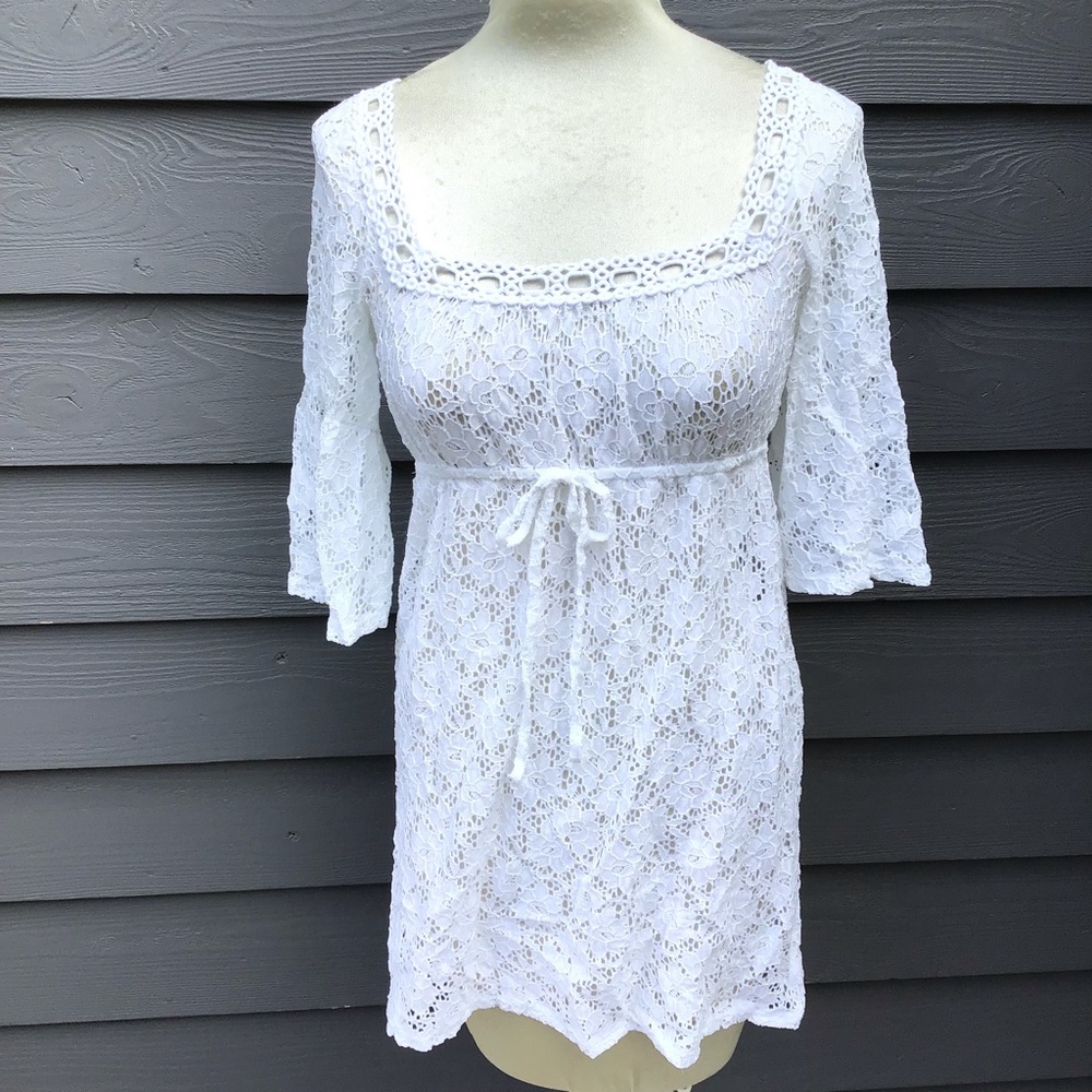 LAUNDRY BY DESIGN white lacy empire tunic blouse S